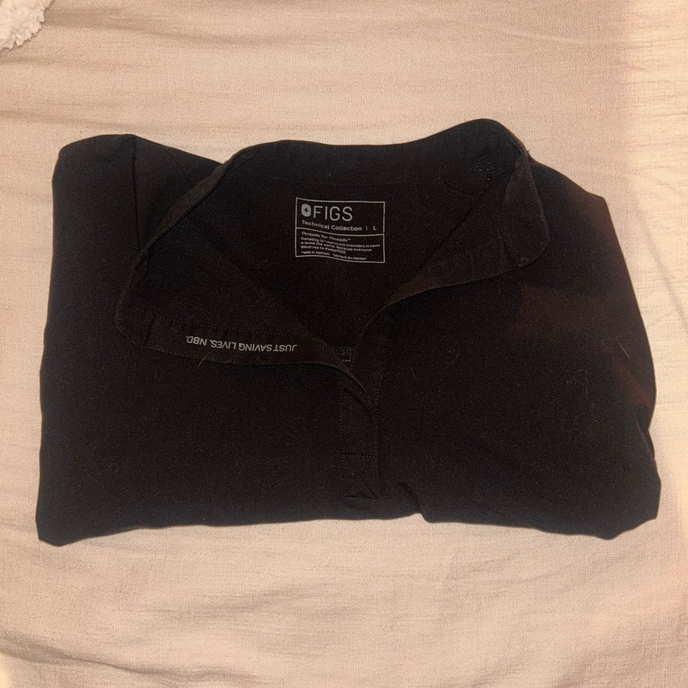 Figs Set - Rafaela Scrub Top & Jogger Bottoms in Black